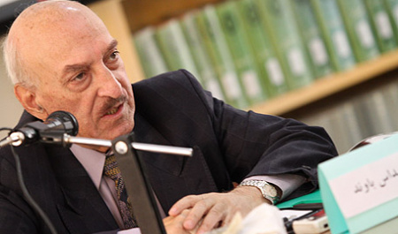 ایران باید ابتدا مسائل خود را با قدرت های بزرگ حل کند